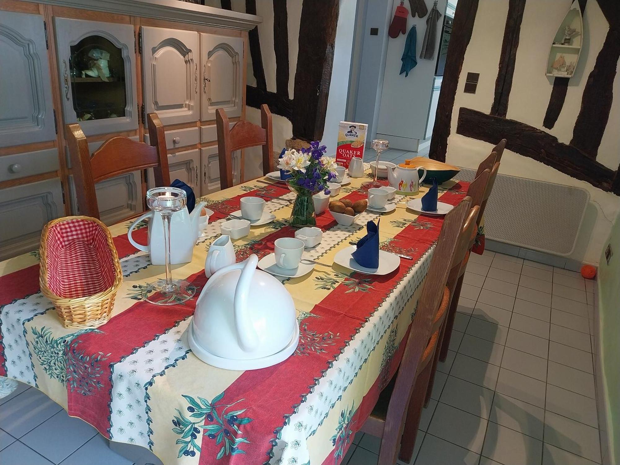Bed and Breakfast Les Bernus Monfaucon  Esterno foto